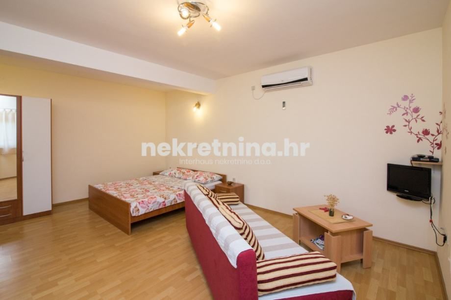 prodaja - samostojeća kuća - biograd na moru - 253m2 (prodaja) - slika 2