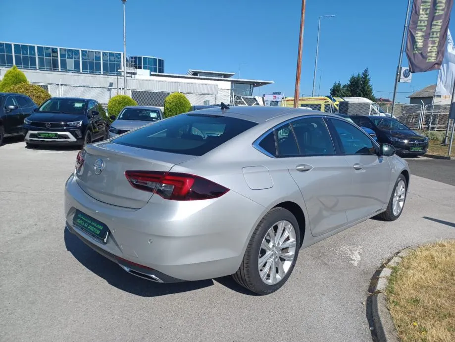 opel insignia b.elegance 2.0d at8 128kw - slika 12