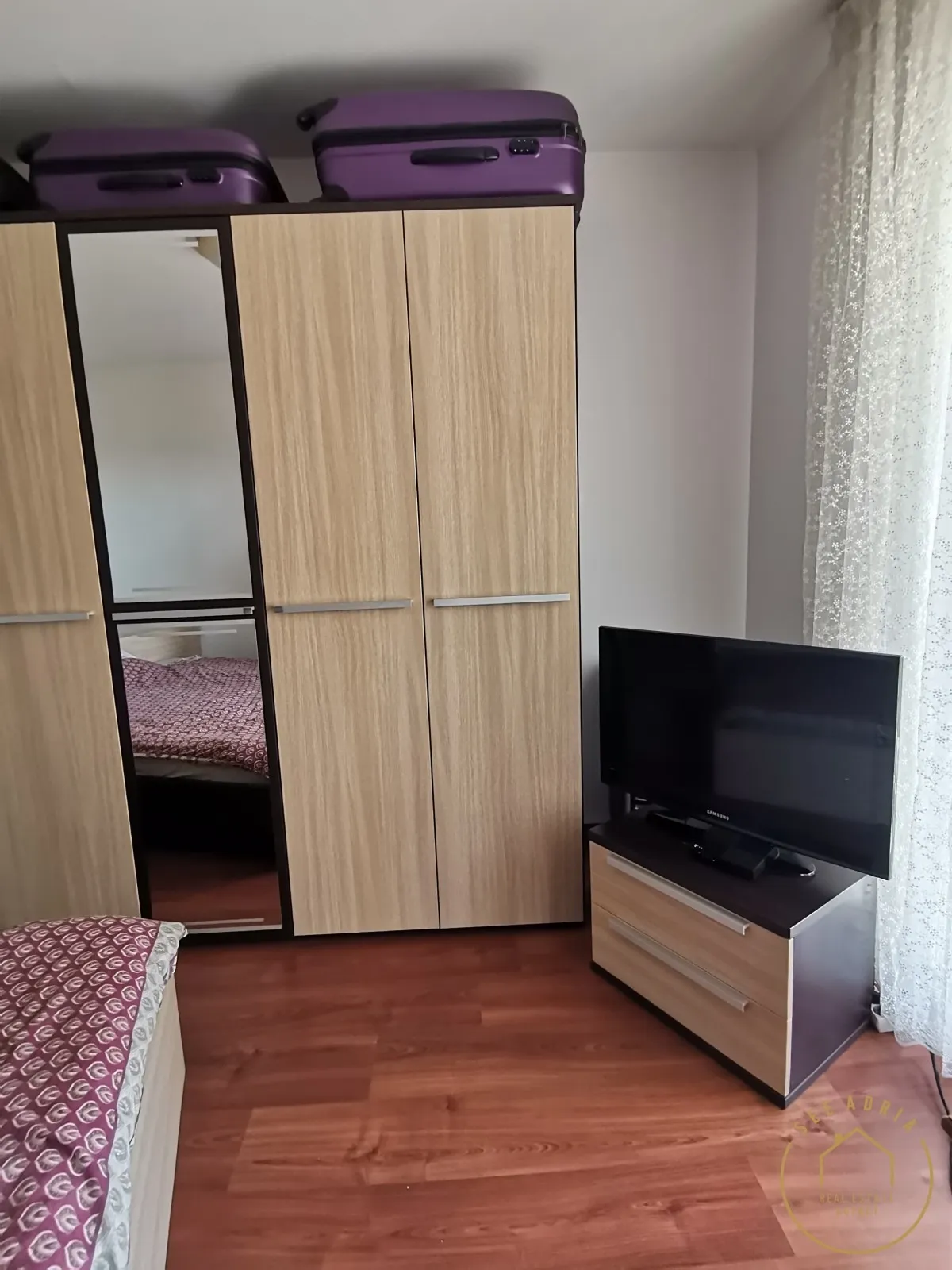 prostrani stan na atraktivnoj lokaciji - slika 16