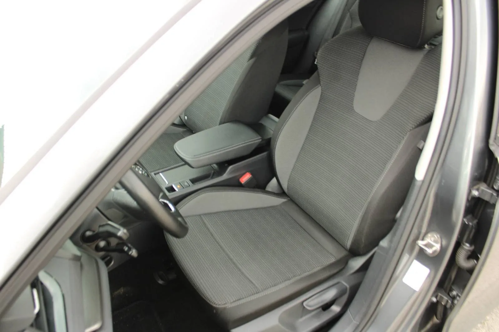 škoda octavia combi 2.0 tdi *led, navigacija, kamera* - slika 10