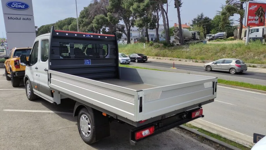 ford transit d.cab šasija 350 e l4 rwd 2.0 tdci, 2023 god. - slika 3
