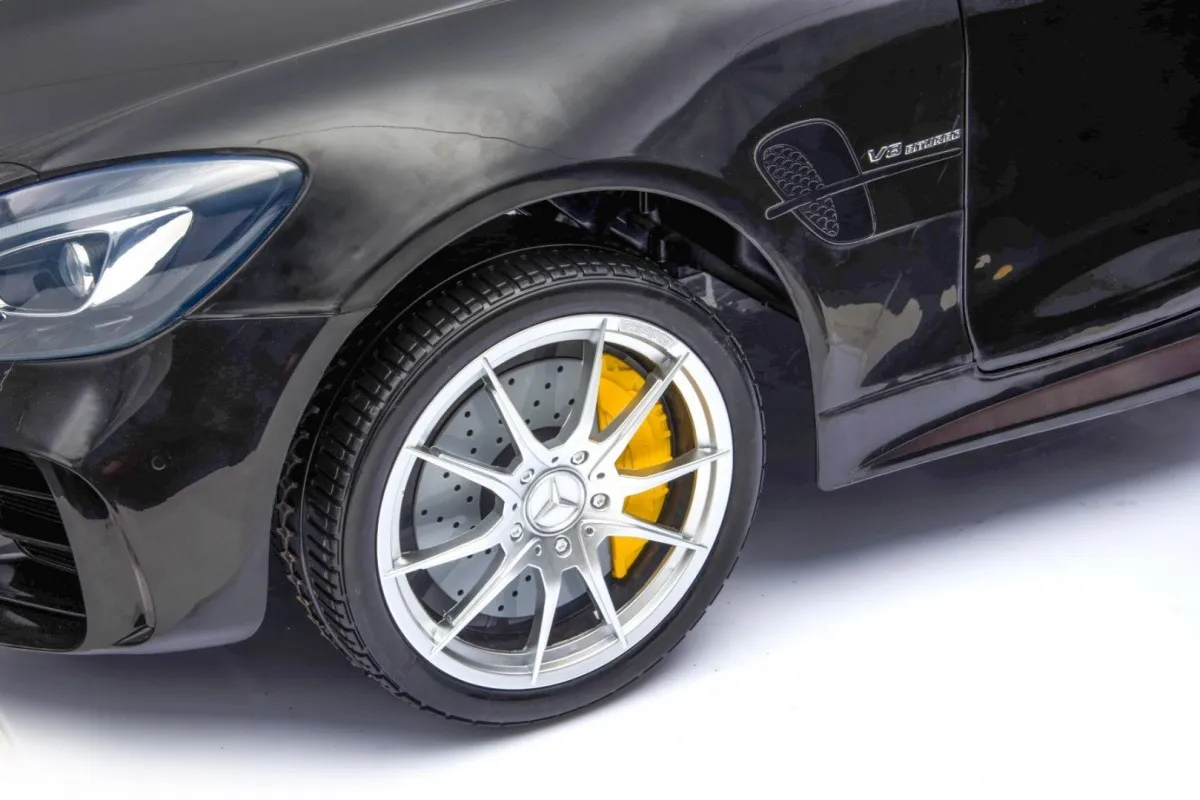 licencirani auto na akumultor mercedes benz gt r 4 x 4 – crni/lakirani - slika 12