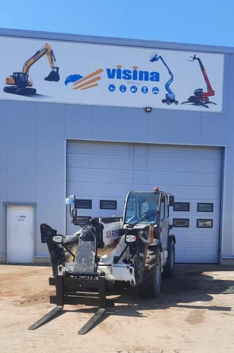 rabljeni teleskopski viličar manitou mt1440 - slika 3