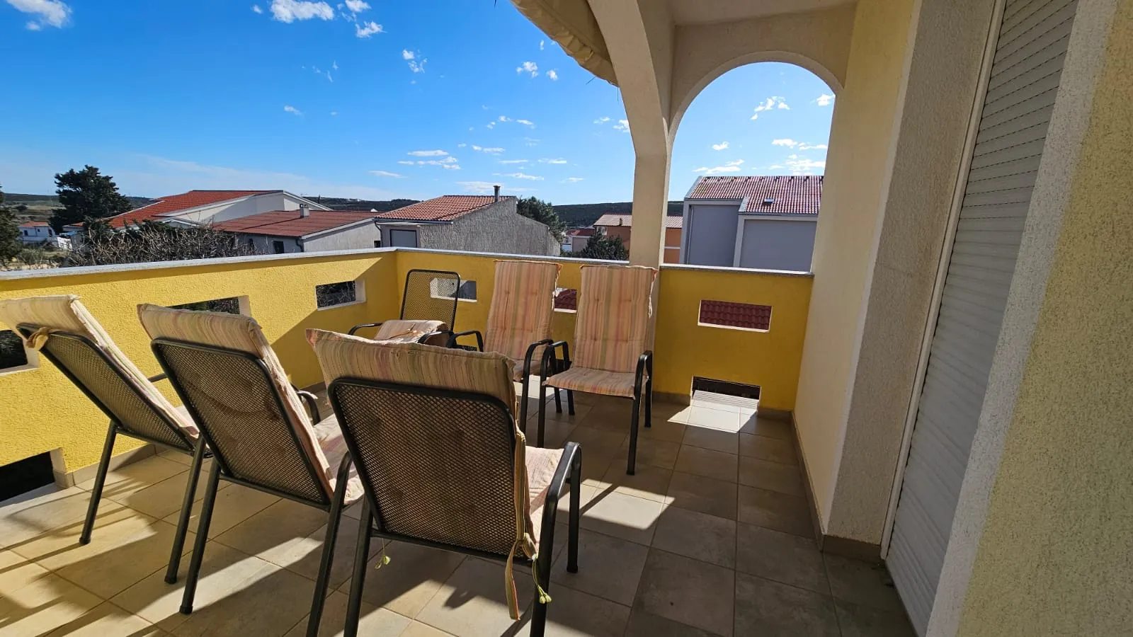 stara novalja: kuća s 3 apartmana, veliko dvorište - slika 10