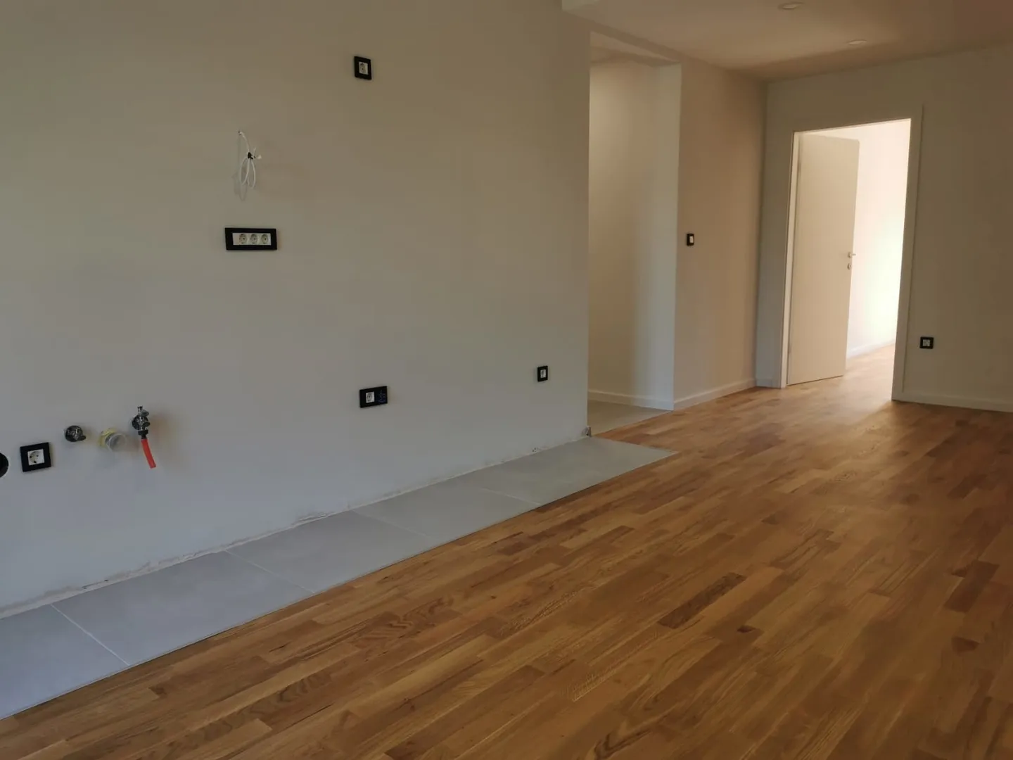 trnsko, 52m2, 2.kat, uređen, spremište - slika 11