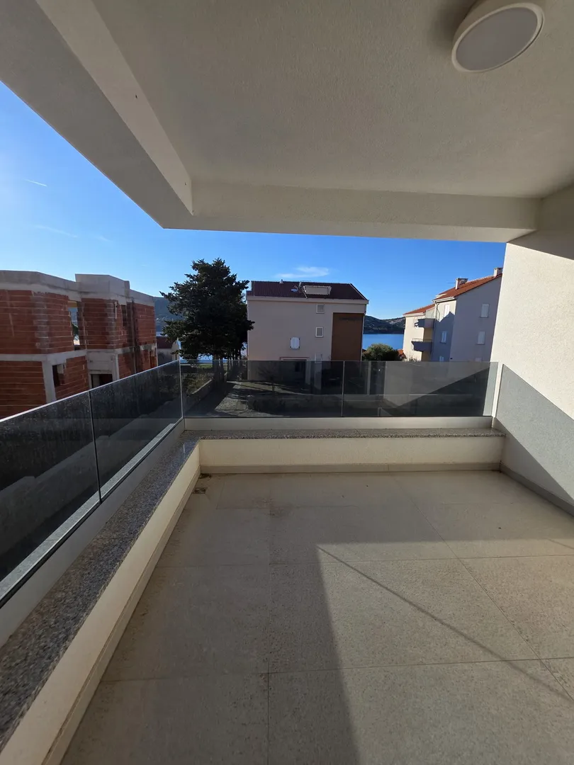 stara novalja: apartman, visoko prizemlje, 74.14m2, drugi red do mora! - slika 8