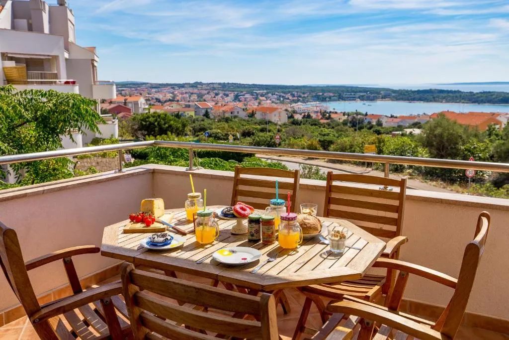 Novalja, 60.80 m2, apartman s predivnim pogledom!