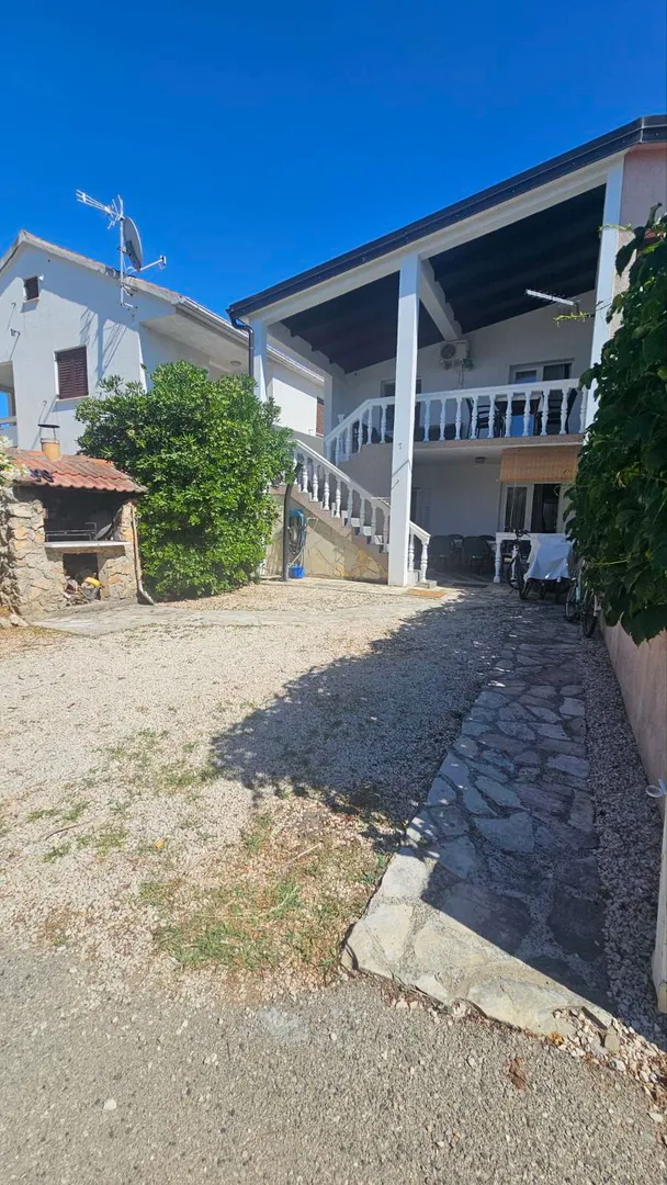 vir, kuća s okućnicom površine 147m2, prilika! - slika 2