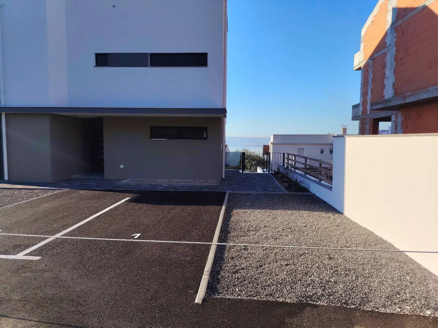 dramalj, novogradnja, 300 m od mora, parking s1 - slika 11