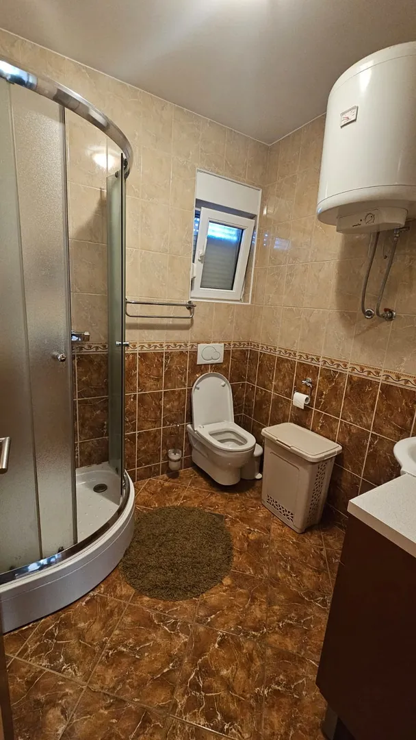 stara novalja: kuća s 3 apartmana, veliko dvorište - slika 11