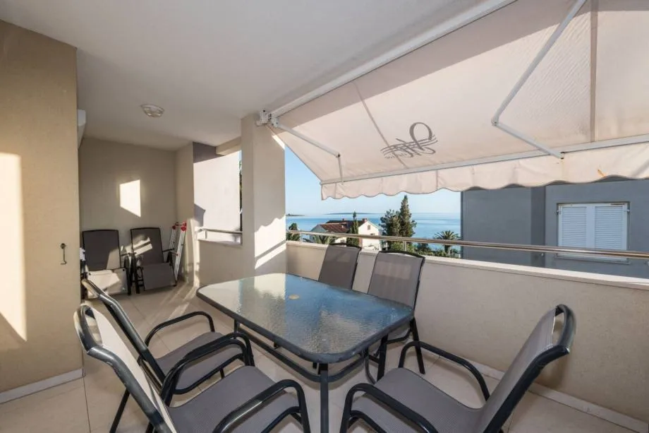 novalja, 146,90 m2, sa bazenom i okućnicom, prvi red do mora - slika 11