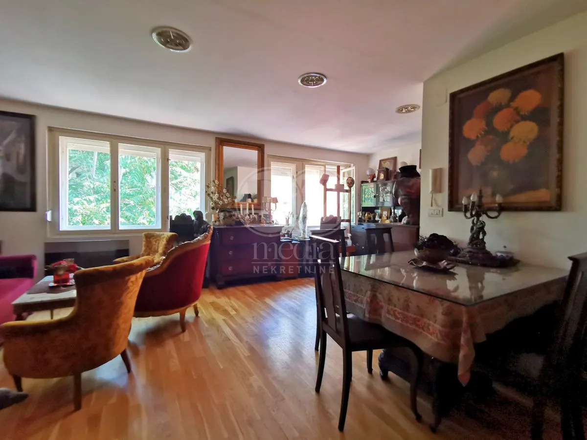 gundulićeva, 2.kat, parking, 70m2, top lokacija - slika 2