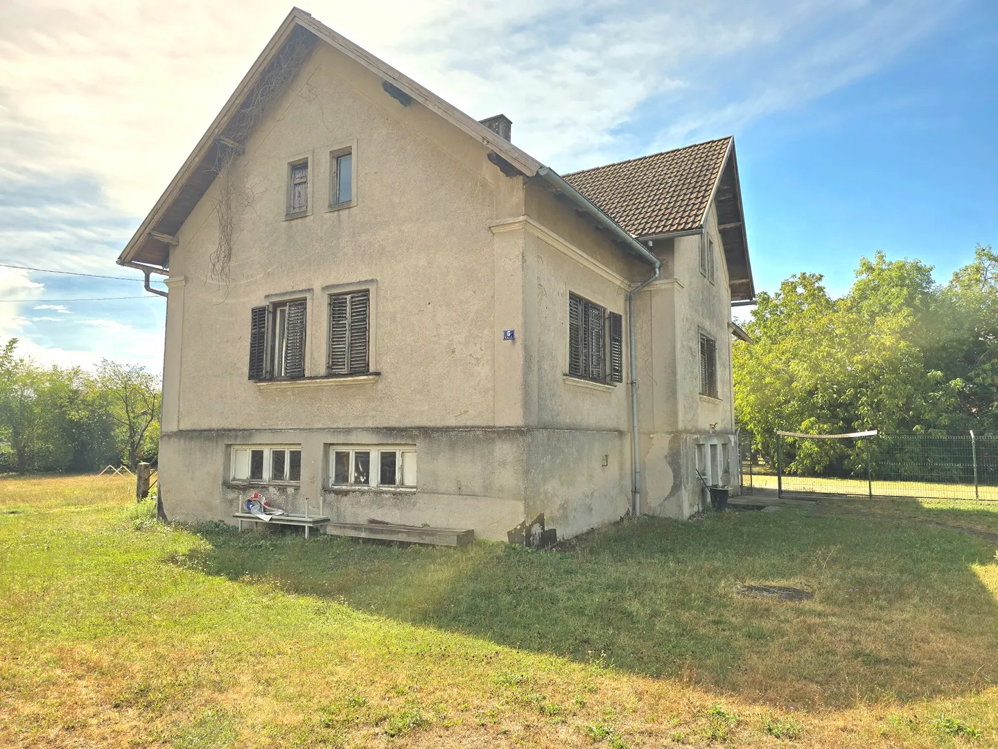 kuća za uređenje, 370m2, zemljište 2000m2 - slika 2
