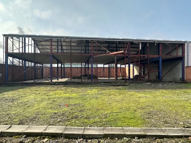 poslovno-skladišna zgrada, površine 962m2, prilika! - slika 3
