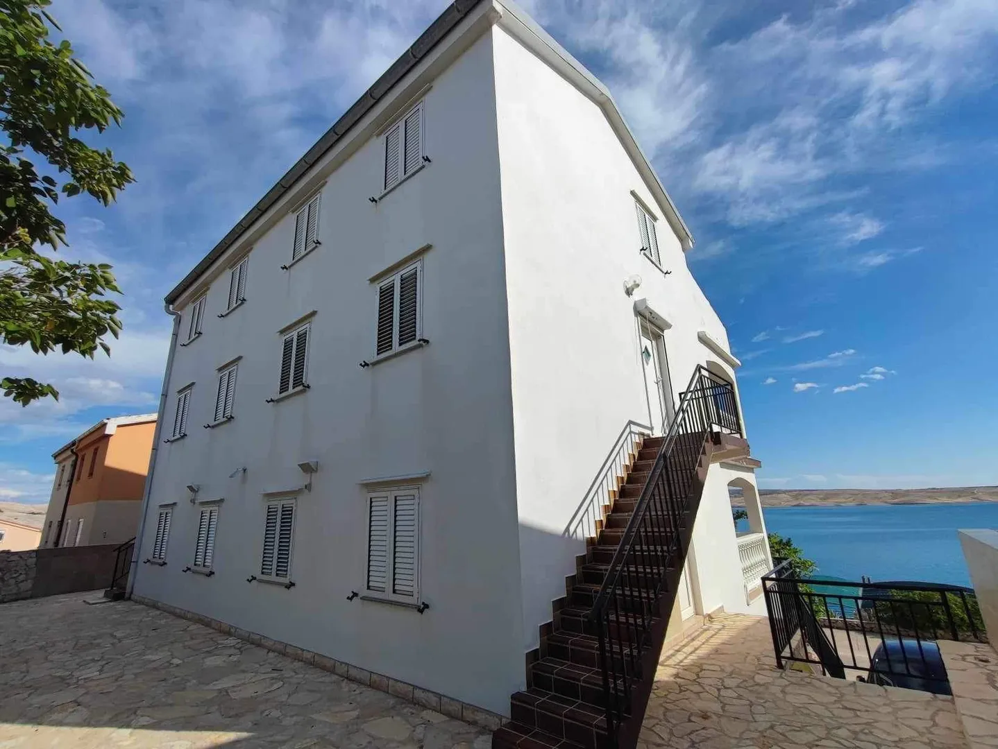 pag, vidalići, kuća sa 6 apartmana, s pogledom na more! - slika 9