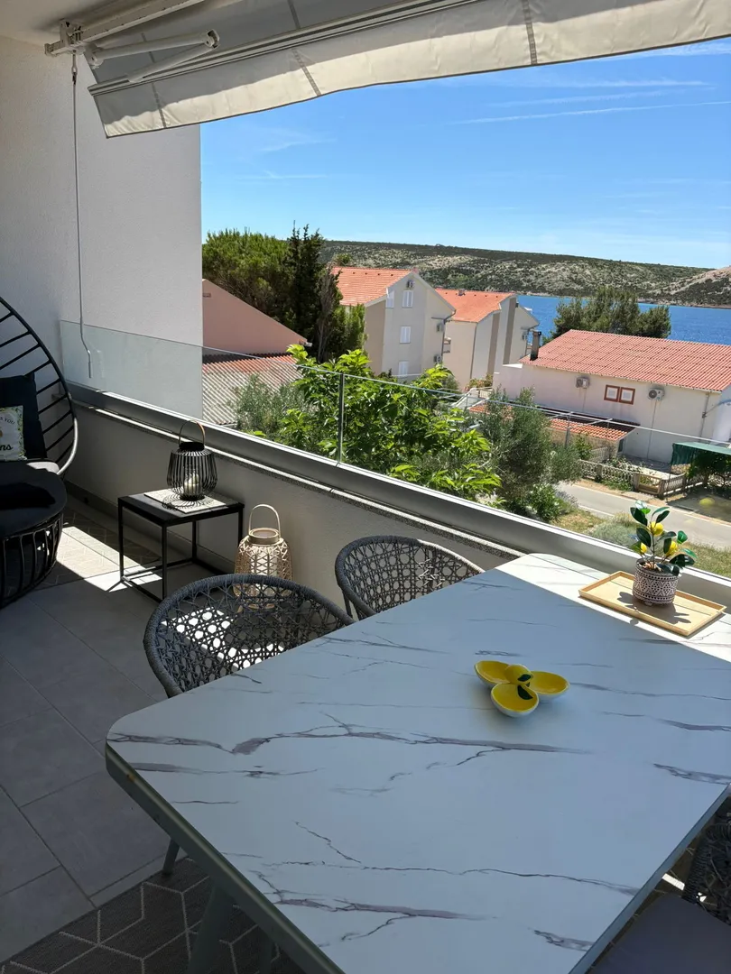 stara novalja: trosobni apartman+2 pm! 30m do mora - slika 3