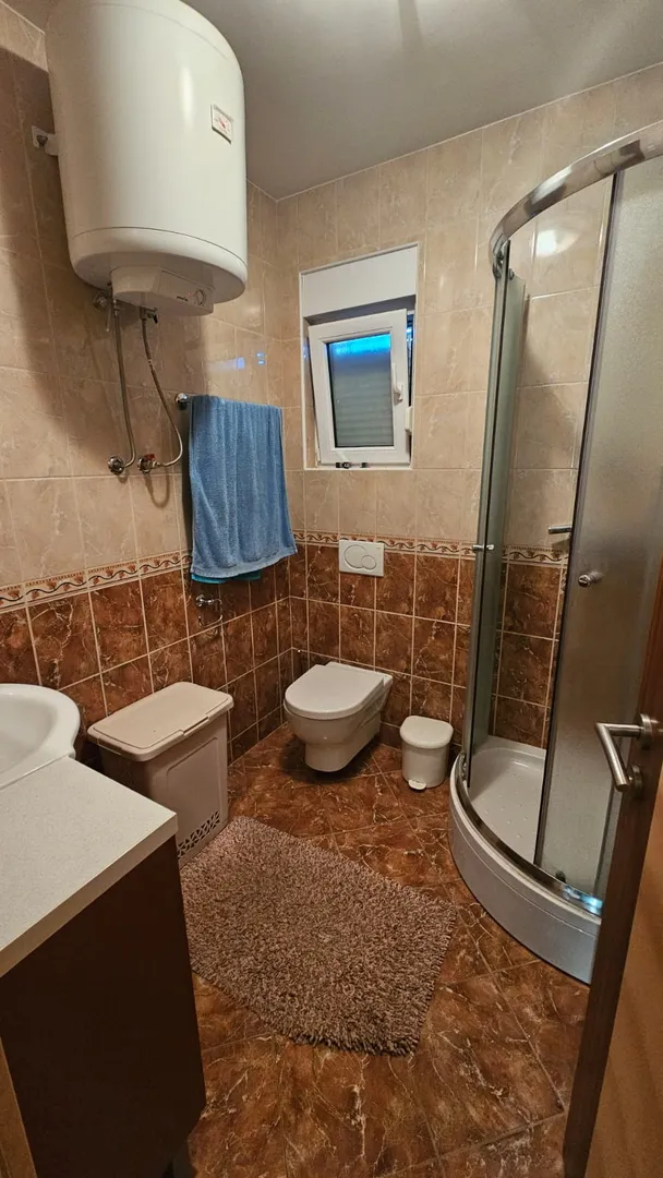 stara novalja: kuća s 3 apartmana, veliko dvorište - slika 15