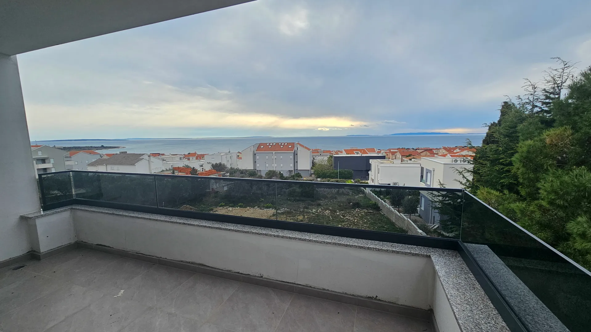Novalja, novogradnja, prizemlje, 76m2, pogled na more, S2