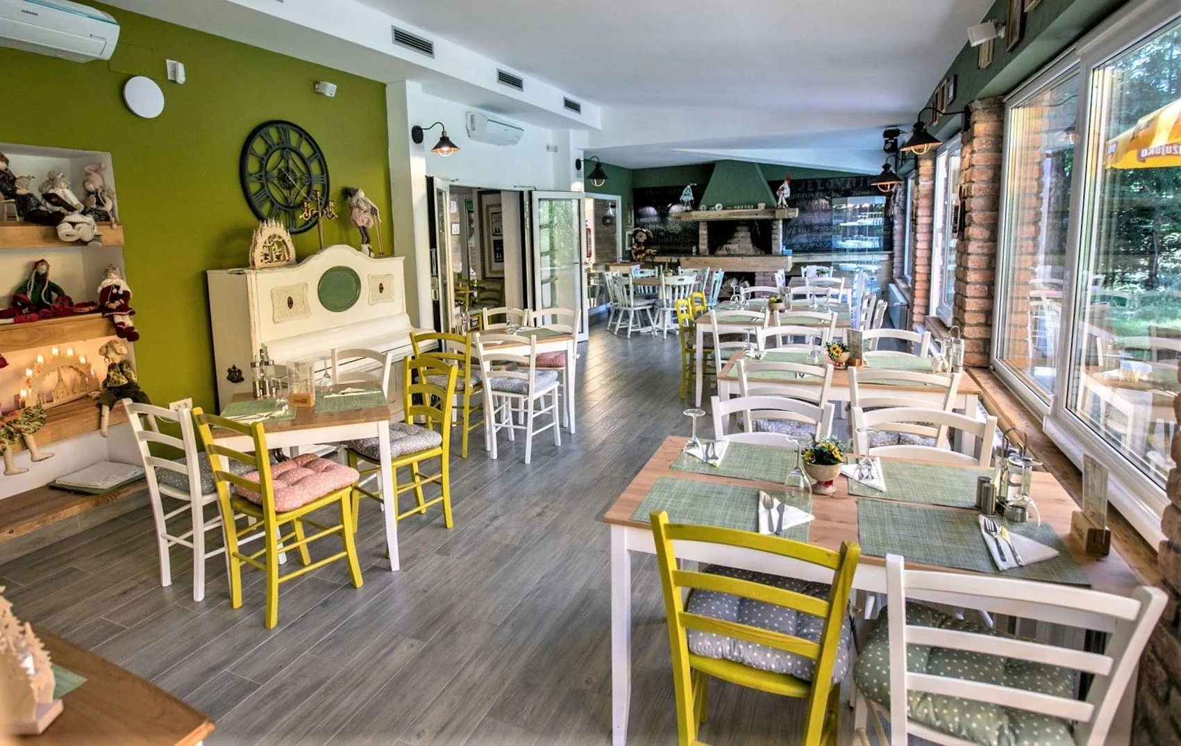hotel s apartmanima, mirna lokacija, prilika za investiciju - slika 6