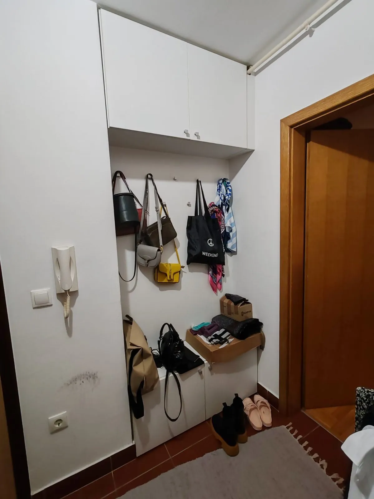 zgodan studentski stan u prizemlju . - slika 8