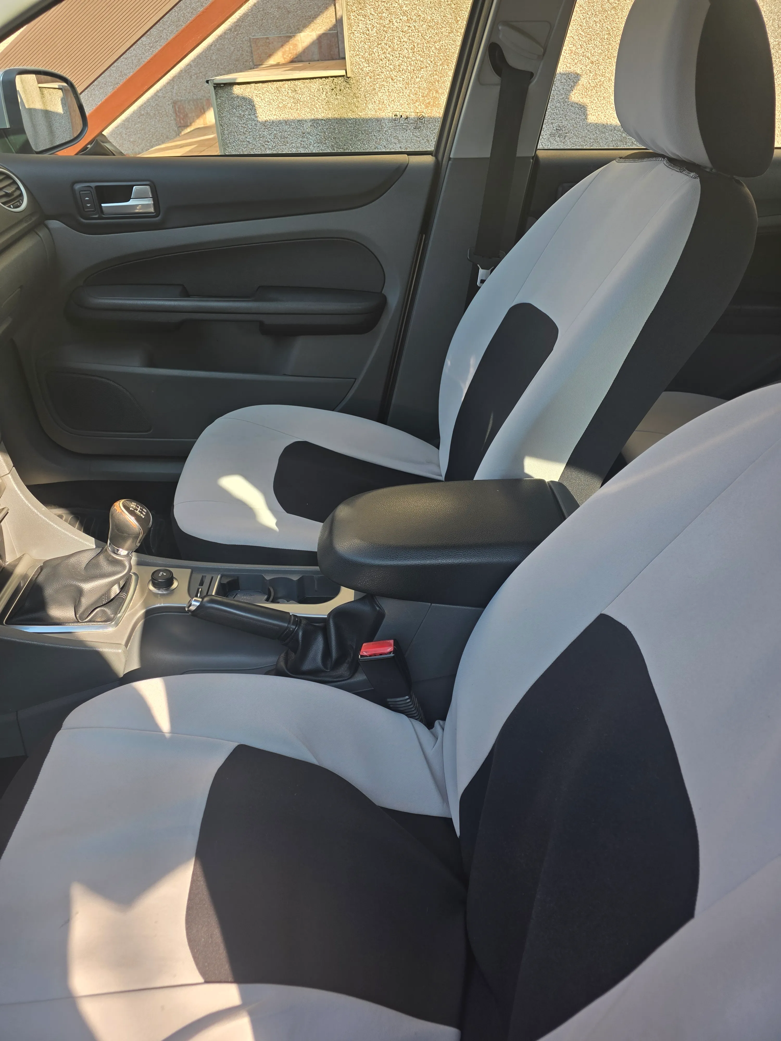 ford focus 1.6 benzin, 2008.g - slika 7