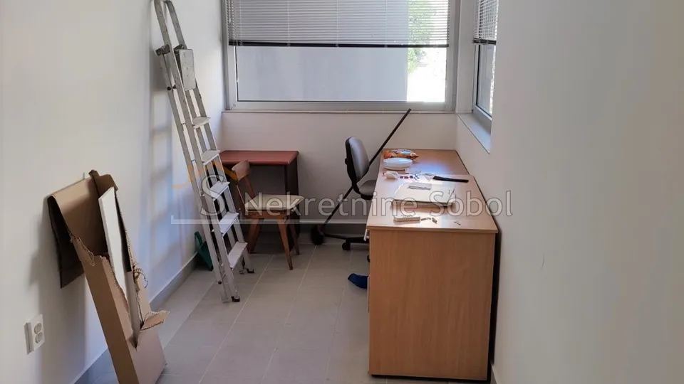 mali lošinj - poslovni prostor, 15.85 m2 prodaja - slika 2