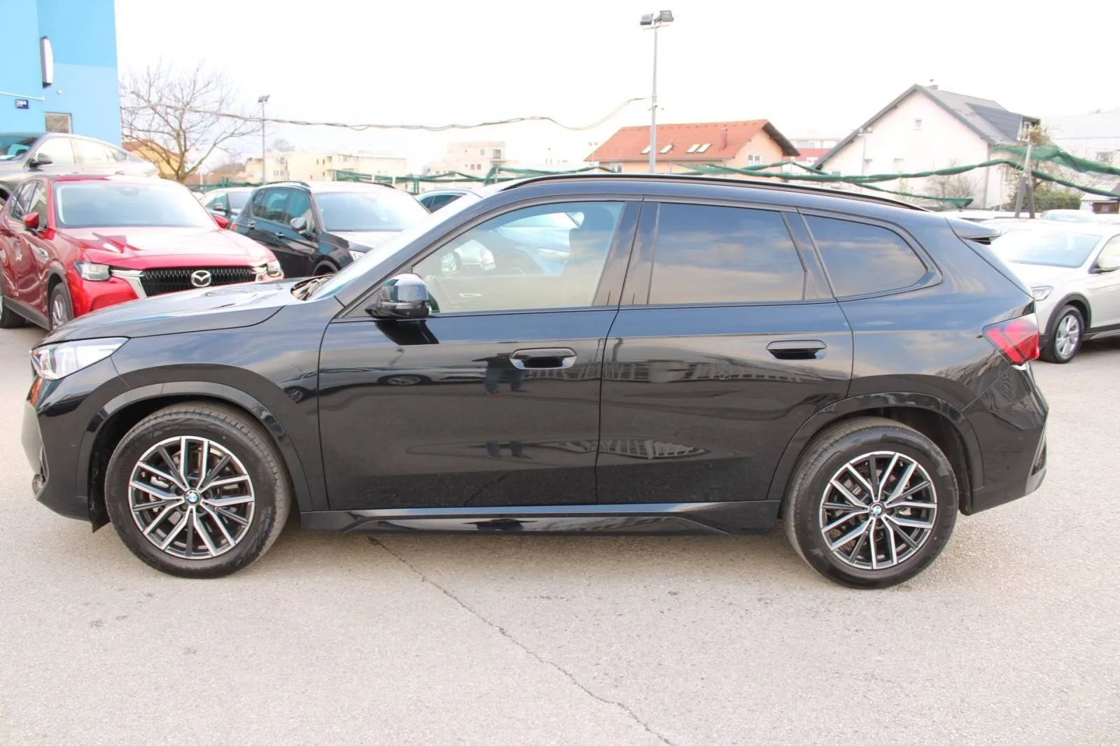bmw x1 xdrive 23i m-paket automatik *led, navigacija, kamera* - slika 8