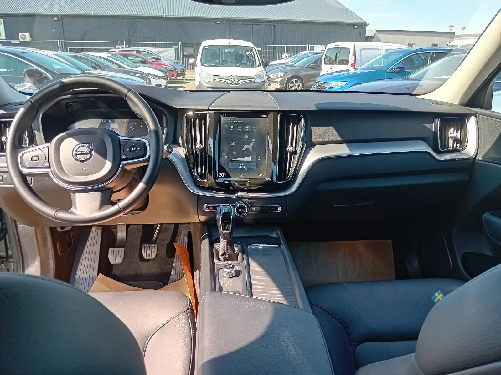volvo xc60 d3 ,do 2 godine jamstva,u sustavu pdv-a. - slika 9