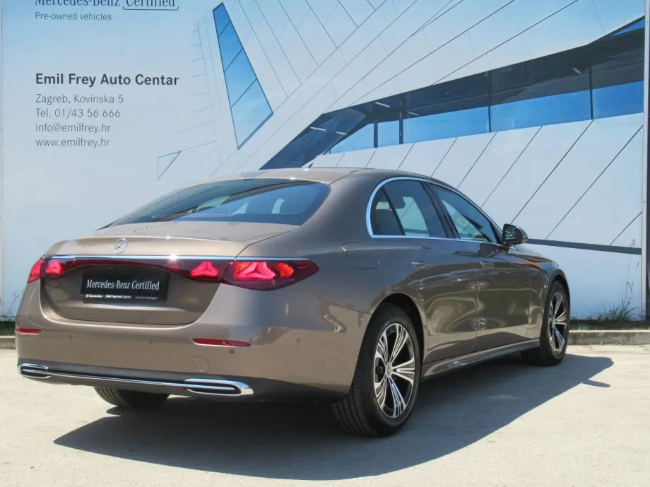 mercedes-benz e-klasa 220 d avantgarde - slika 6