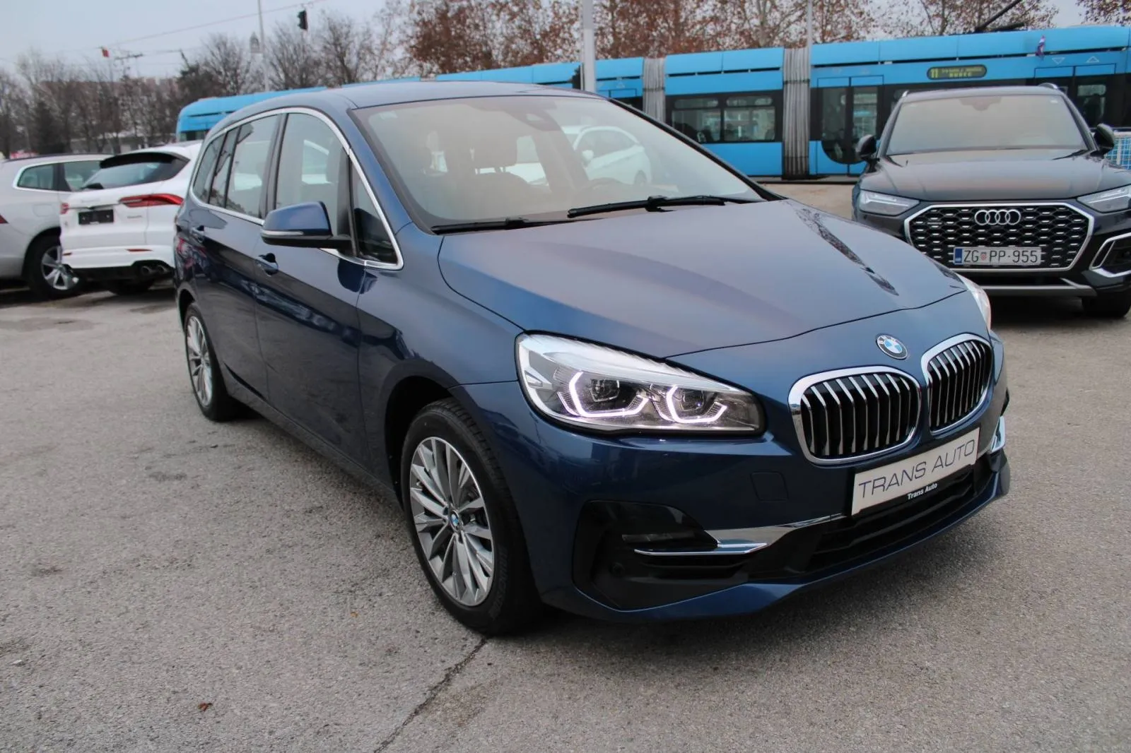 bmw serija 2 218i gran tourer automatik *led, navigacija* - slika 3