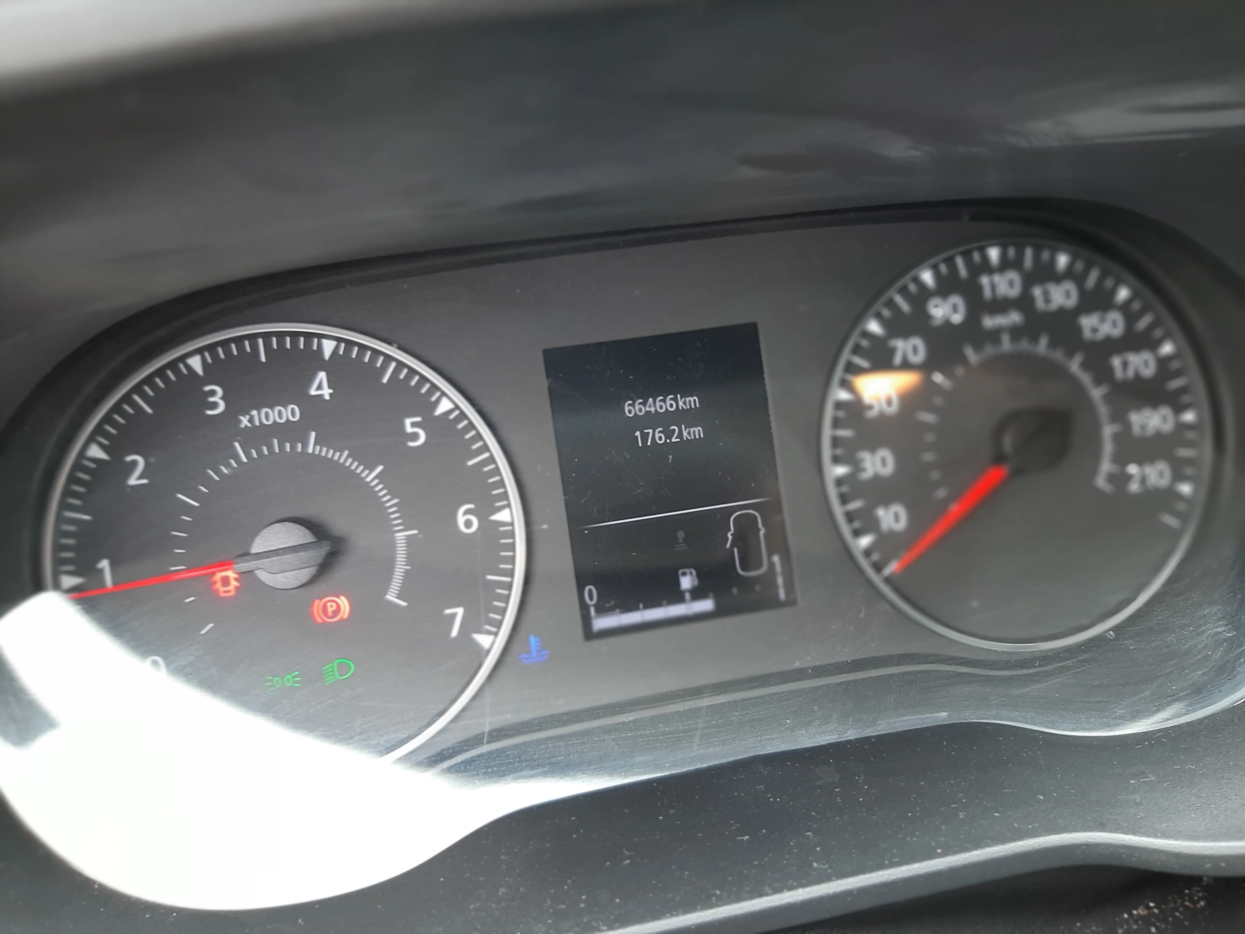dacia duster 1,5 dci prestige ,66400km, 2022 g. reg 03/2027 nije uvoz - slika 21