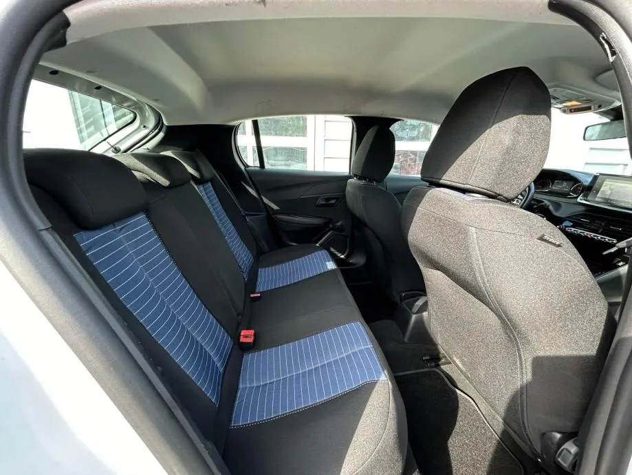 peugeot 208 1,5 bluehdi - 2021 - navi - servisna - reg 1 god !!! - slika 9