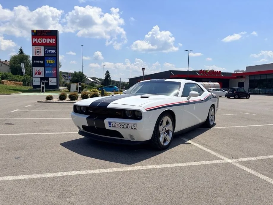 dodge challenger r/t 5.7 v8 automatik - slika 3