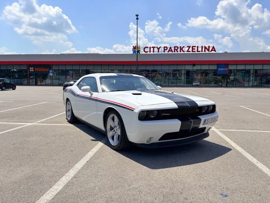 Dodge Challenger R/T 5.7 V8 automatik - Osijek