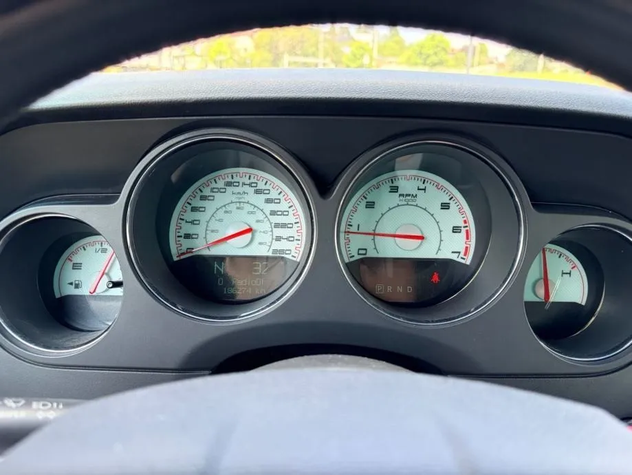 dodge challenger r/t 5.7 v8 automatik - slika 16