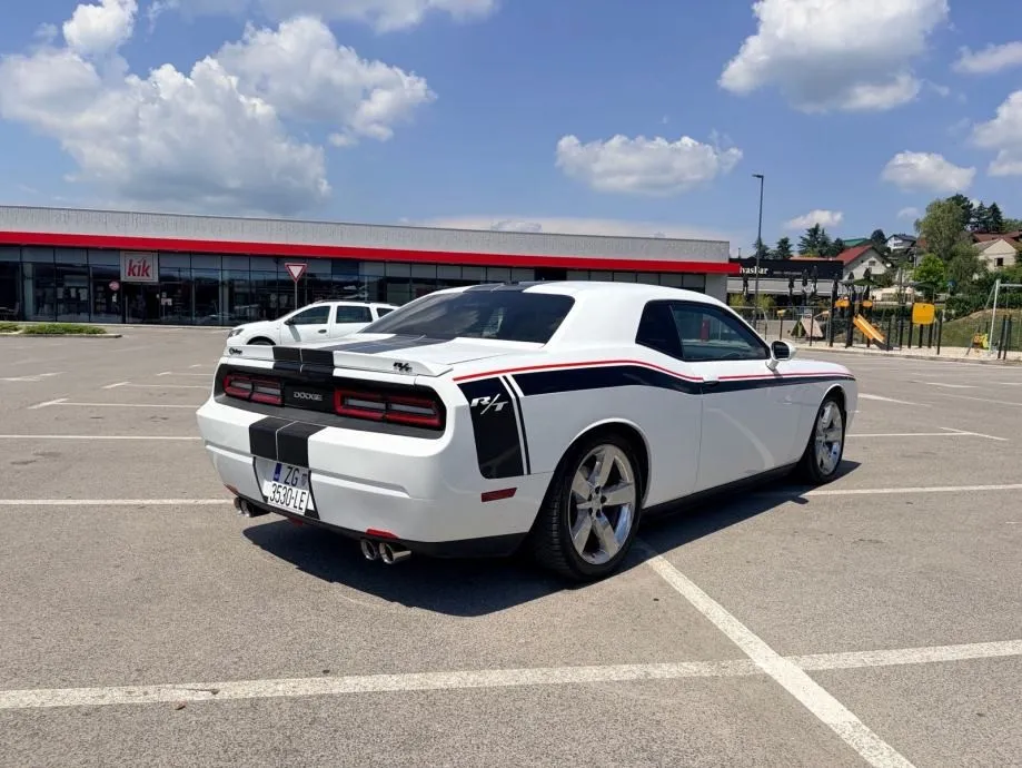 dodge challenger r/t 5.7 v8 automatik - slika 7
