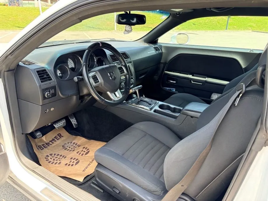 dodge challenger r/t 5.7 v8 automatik - slika 14