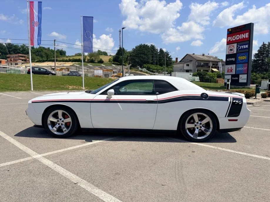 dodge challenger r/t 5.7 v8 automatik - slika 4