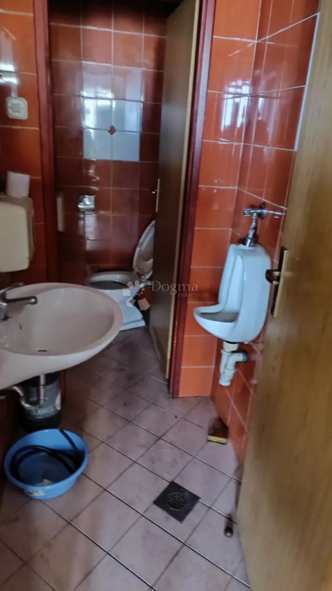 centar, pp 50 m2 - slika 4