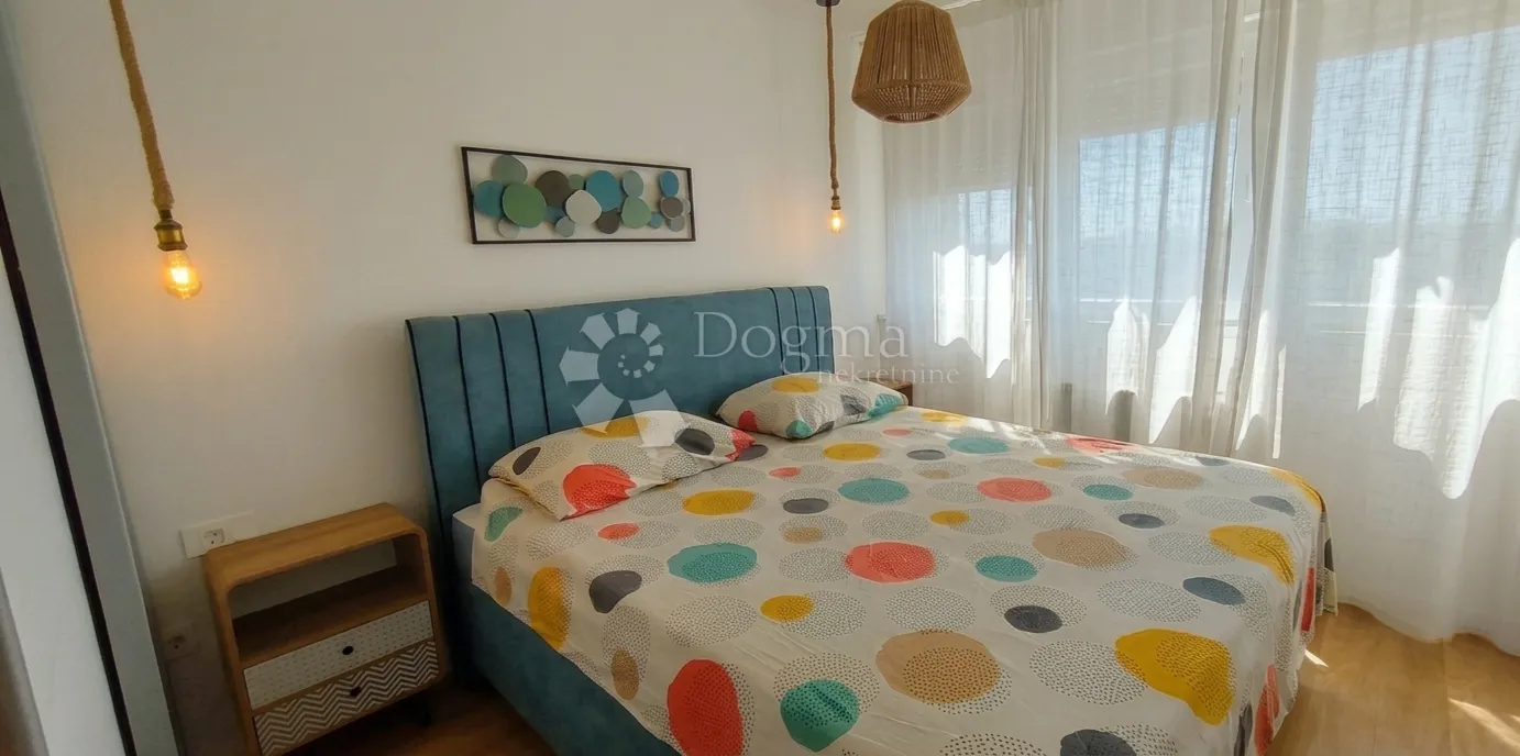 prekrasan stan kompletno uređen!!!- srednjaci - slika 6