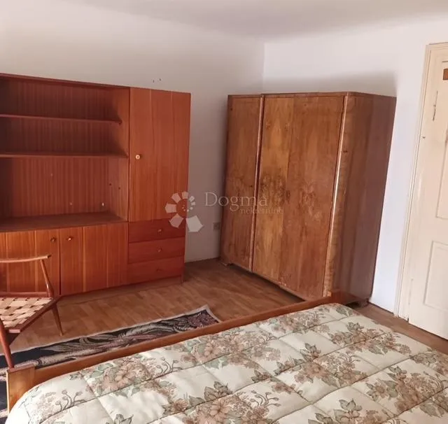centar-49m2,2skl ,na par koraka do korza - slika 2