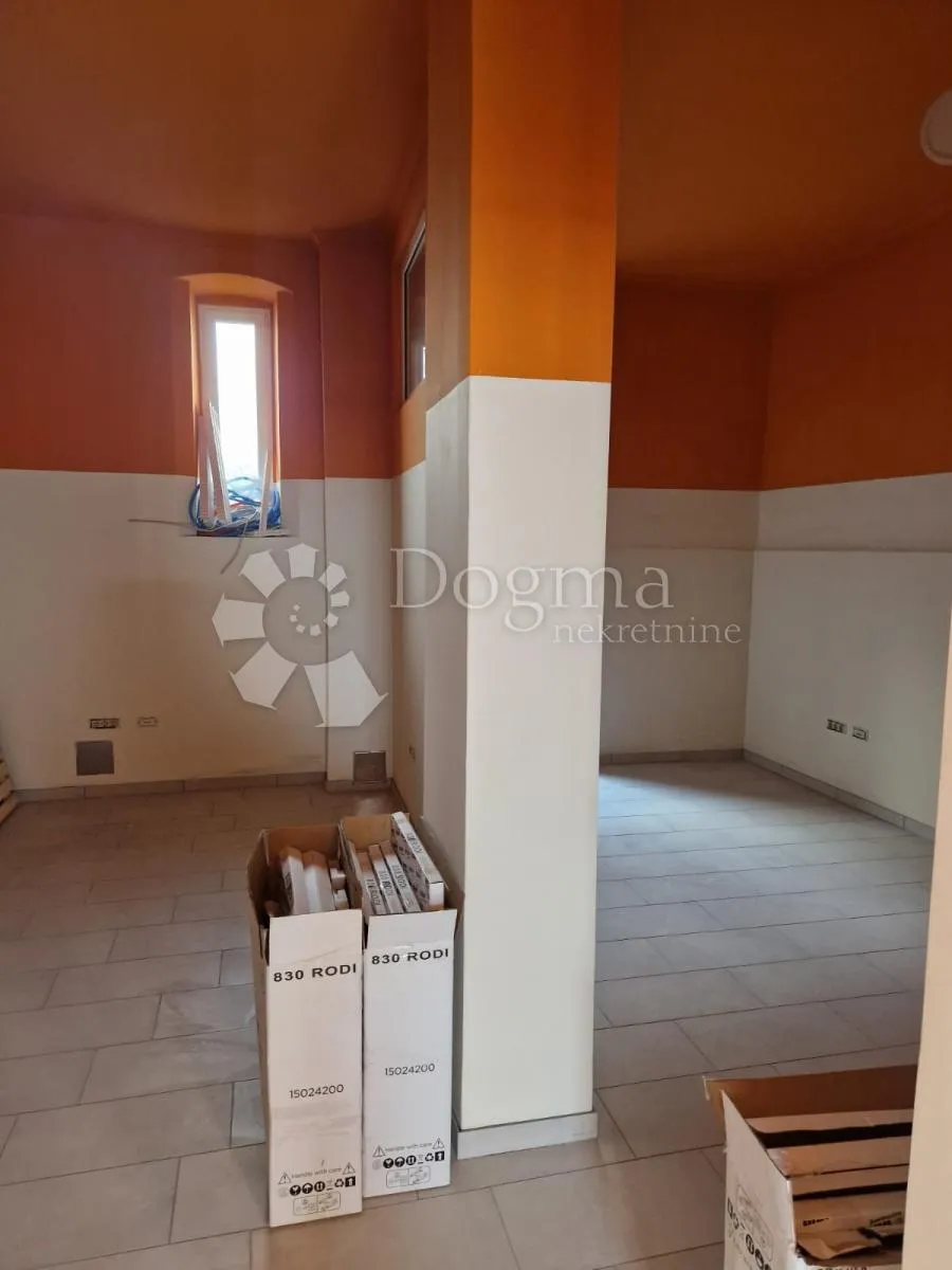 rijeka centar, ulični lokal 105 m2 - slika 6