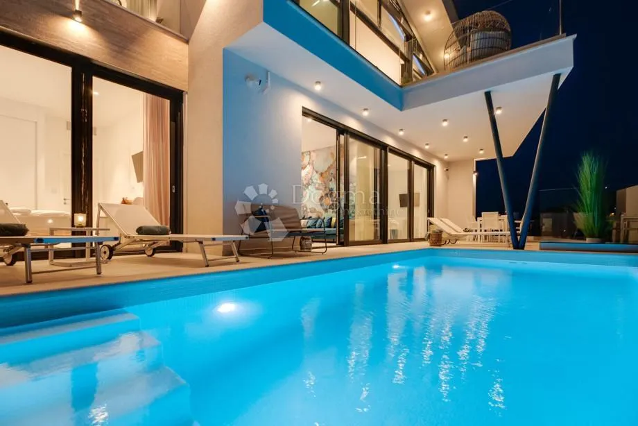 premium smart home vila s pogledom na more – potpuno opremljena nekretnina s izvrsnim povratom - slika 20