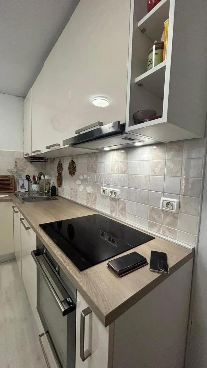 rijetka prilika!!! dva apartmana u centru rovinja, more na dohvat pogleda! - slika 14