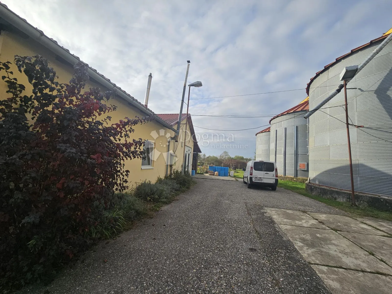 valionica pilića i mlin - slika 28