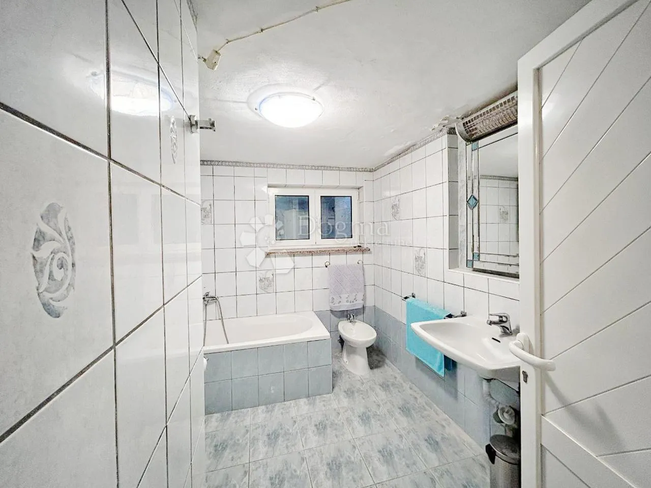 villa u rovinju – bezvremenska elegancija s pogledom koji oduzima dah - slika 20
