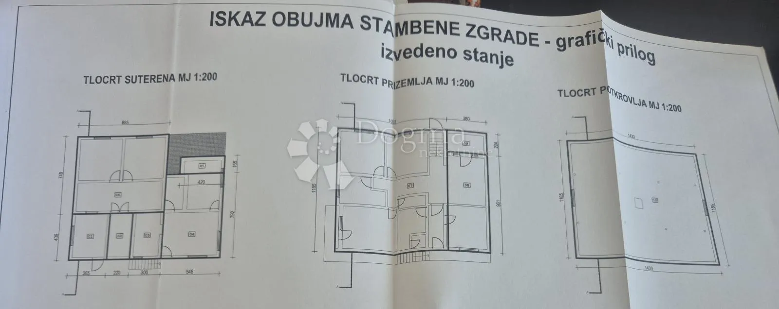 kuća s dva stana, gospodarskim objektom i gotovo 3 hektra zemljišta - slika 58