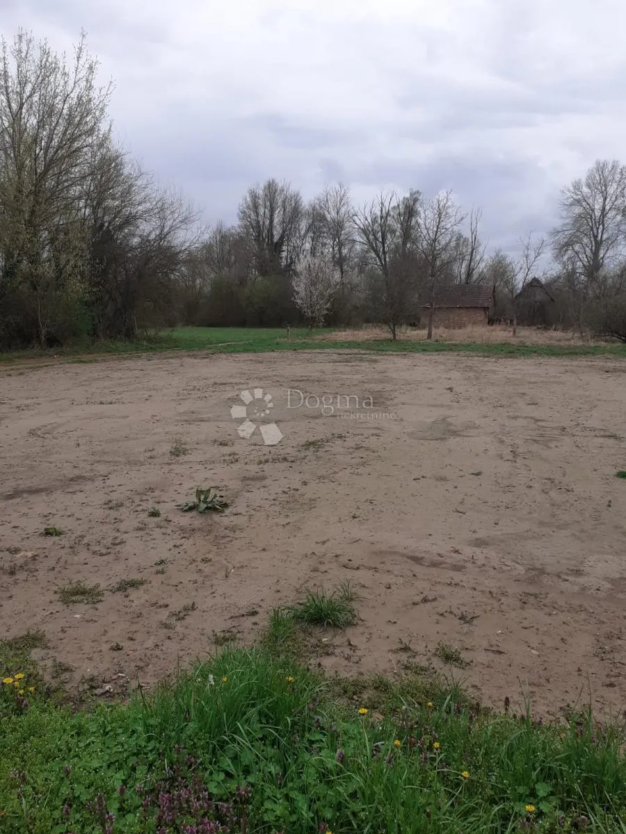 građevinsko zemljište, desno željezno, stambena zona - slika 7