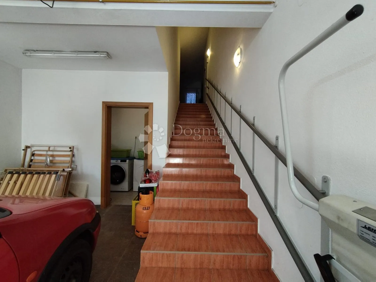 kuća s dušom i predivnom okućnicom stvorena za uživanje. - slika 3