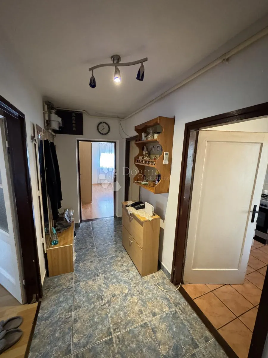 potencijal za gradnju nove kuće - 504 m2 - slika 11